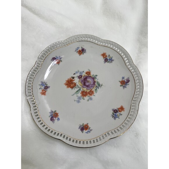 Vintage Schumann Bavaria Plate Gold Edge Floral Bouquet Pattern - Picture 1 of 3